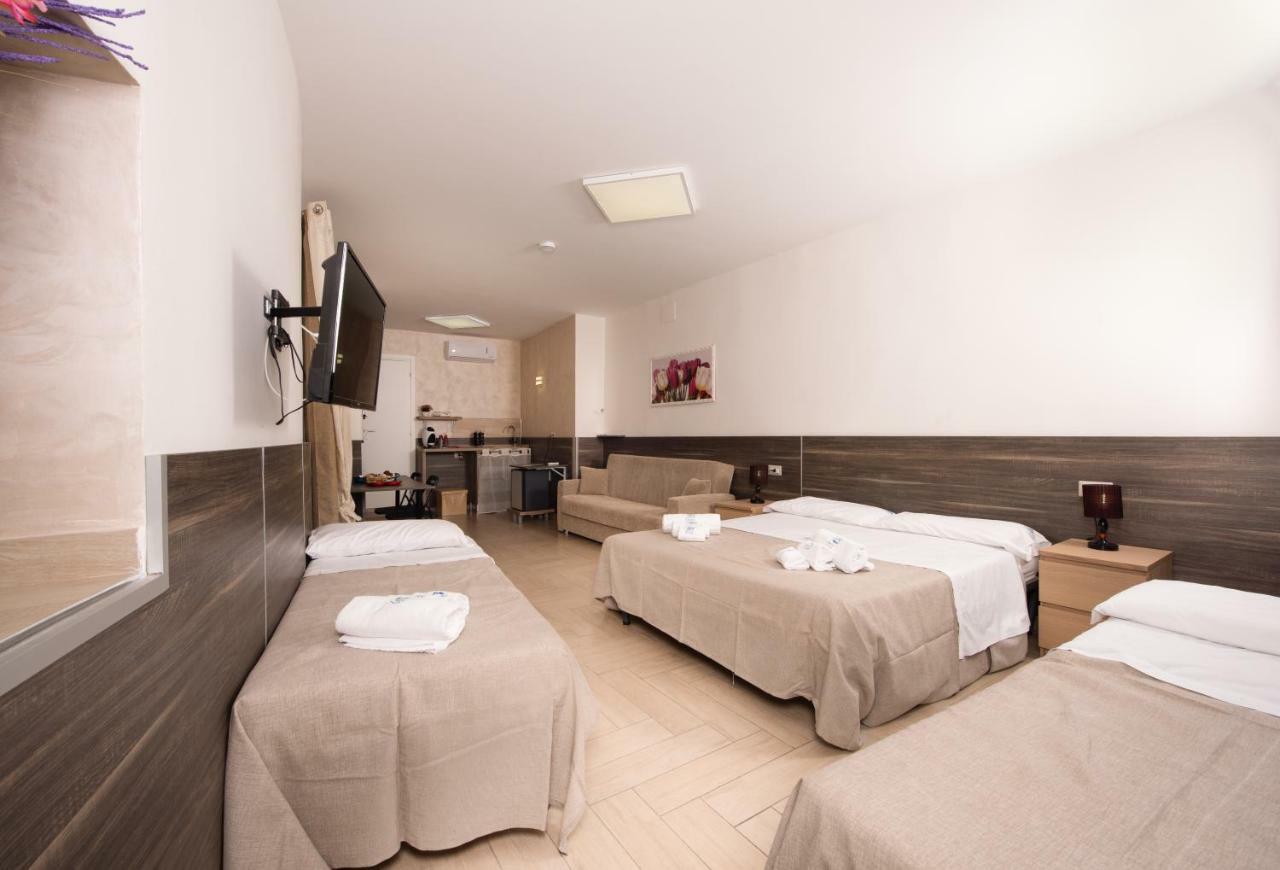 Chiaia Relax Bed & Breakfast Наполи Екстериор снимка