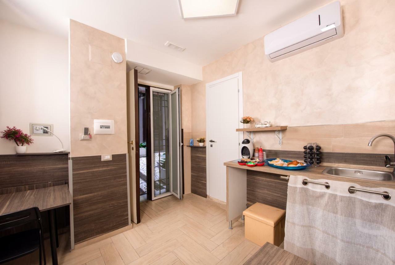 Chiaia Relax Bed & Breakfast Наполи Екстериор снимка