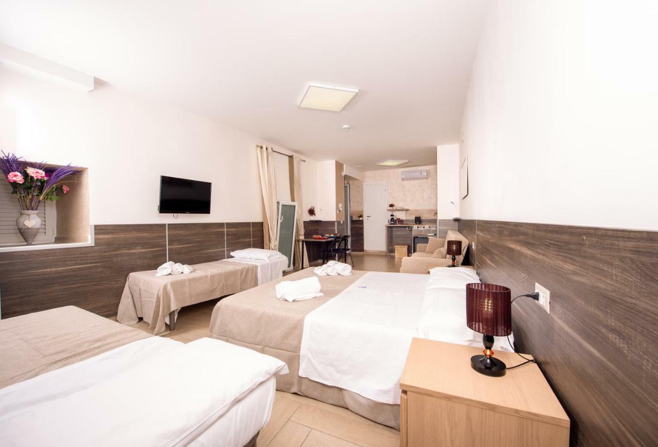Chiaia Relax Bed & Breakfast Наполи Екстериор снимка